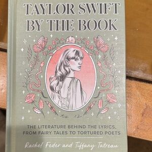 Taylor Swift By The Book - Green Hardcover